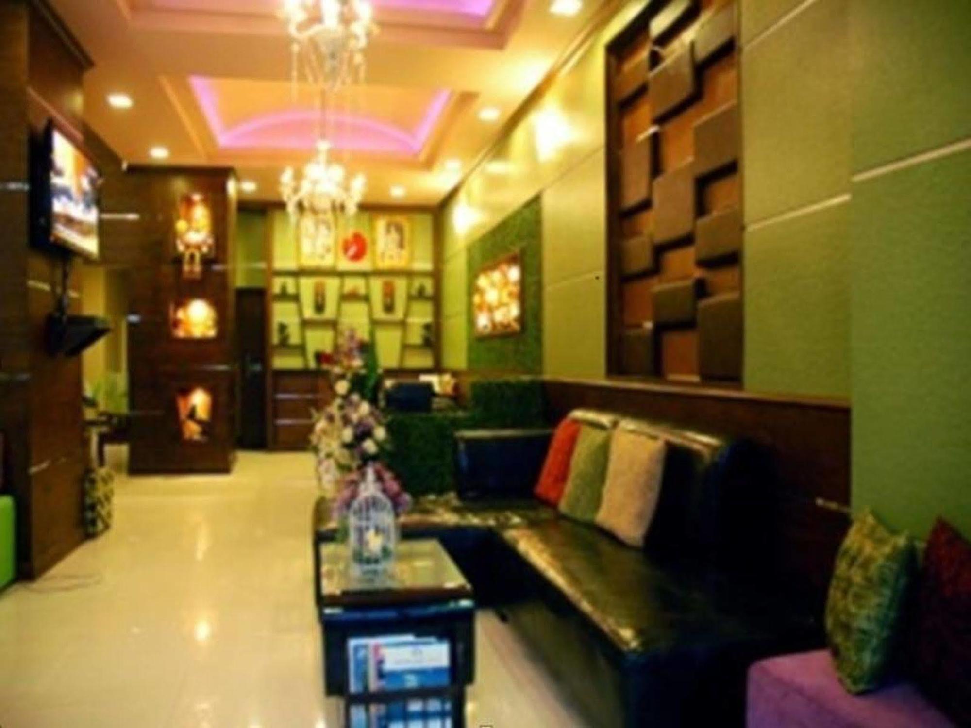 A Mansion Hotel Krabi town Extérieur photo