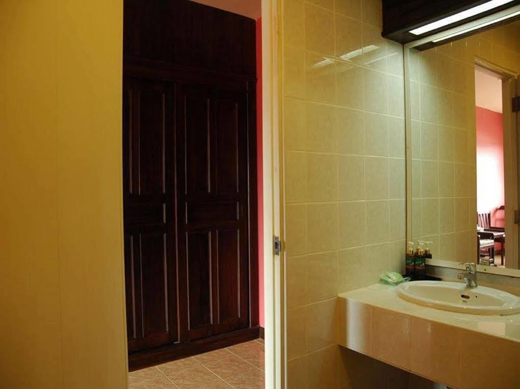 A Mansion Hotel Krabi town Extérieur photo