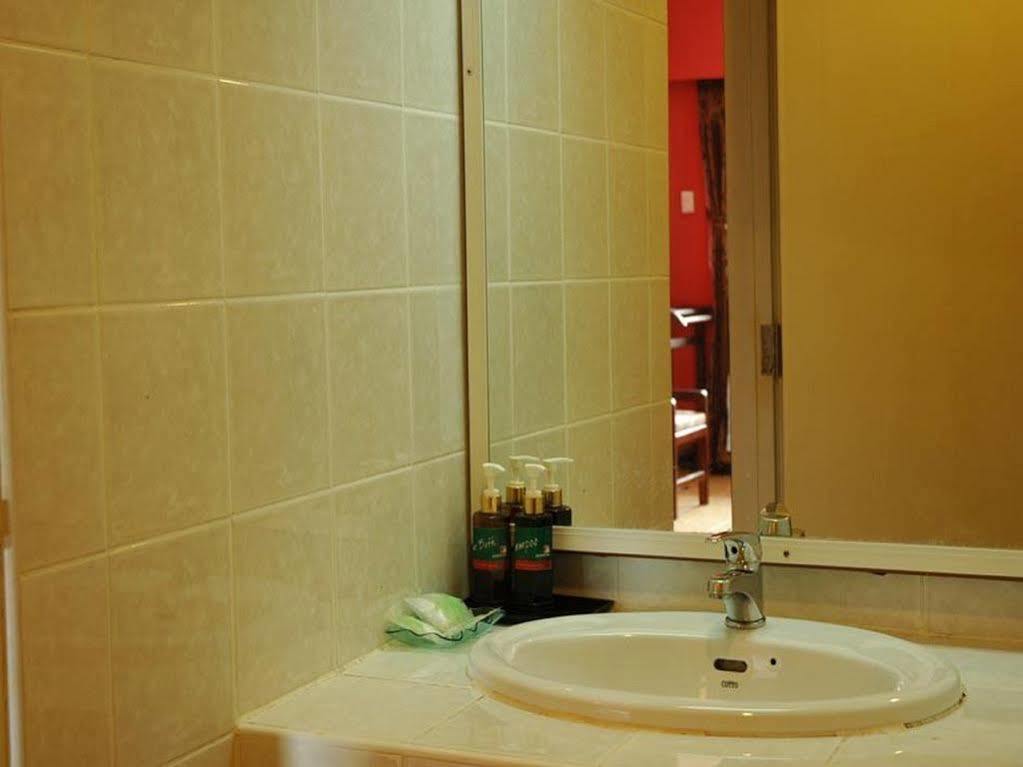 A Mansion Hotel Krabi town Extérieur photo